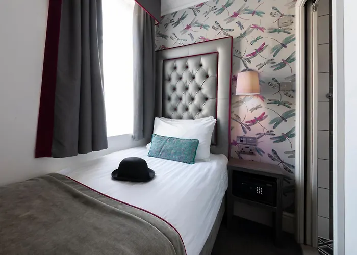 The Beverley Hotel London - Victoria